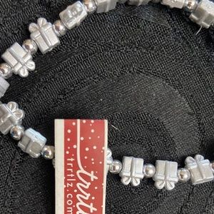 (1) Trrtlz Christmas Bracelet - Silver Presents